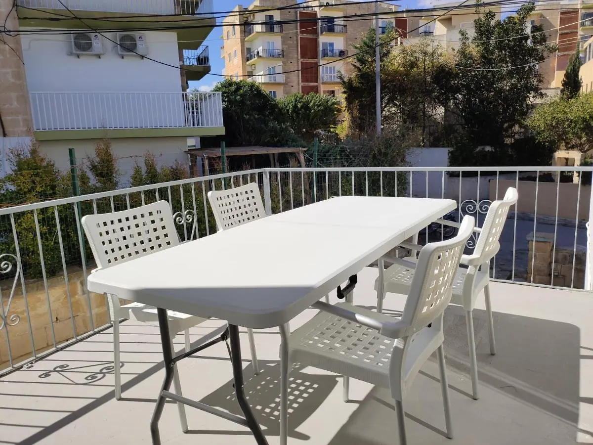 The Students House Hostel Saint Julian's
