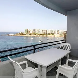 Apartment St Julians' Sea Front, Spectacular View,, Saint Julian's